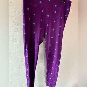 Lularoe leggings TC - purple with blue dots